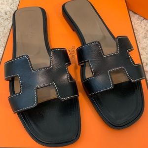 Hermès Oran Sandals - Black 37.5